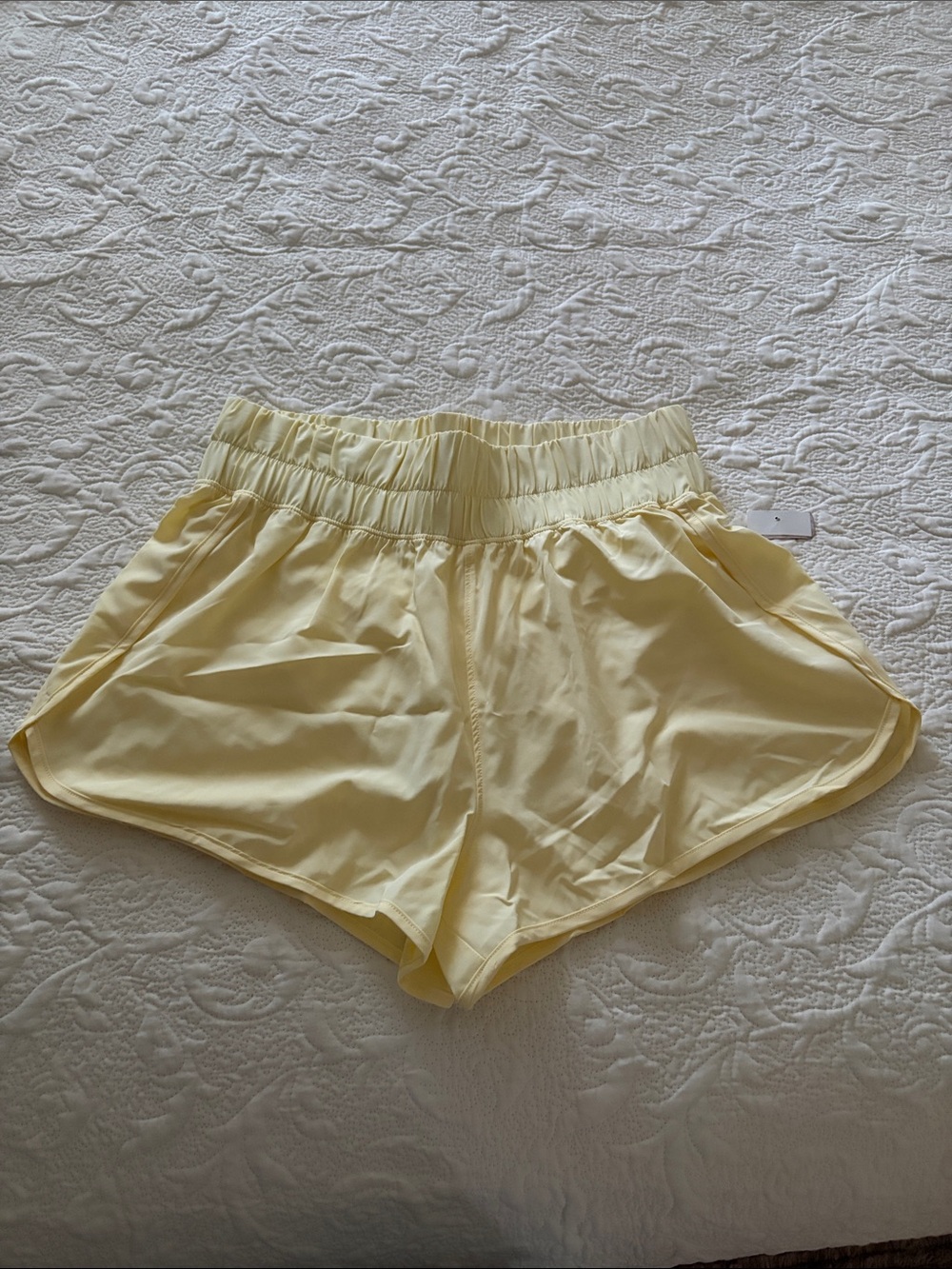 Yogalicious Soft Lemon high waisted Running Shorts